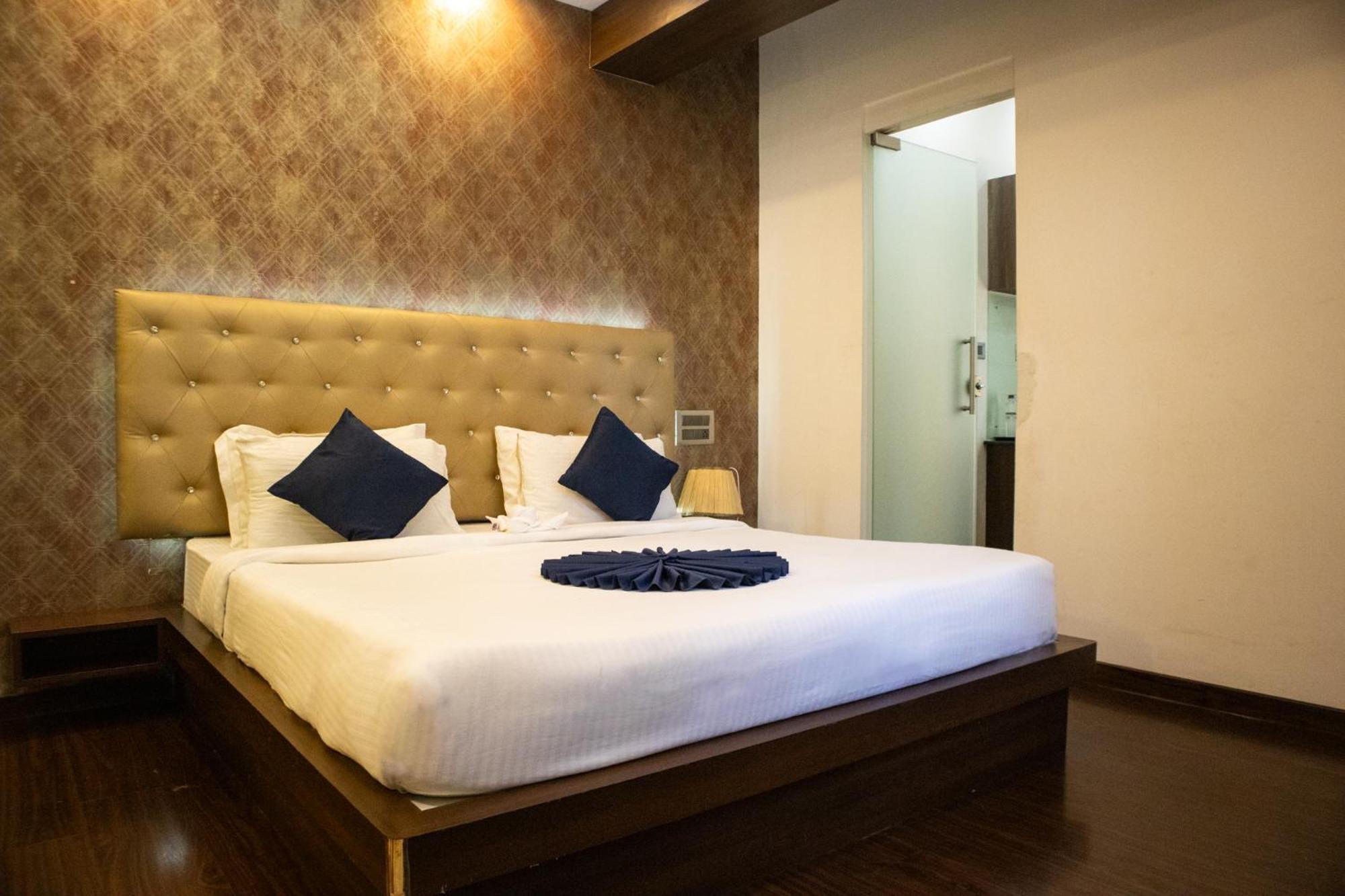 Mystic Apartotel Hebbal Bangalore Exterior foto